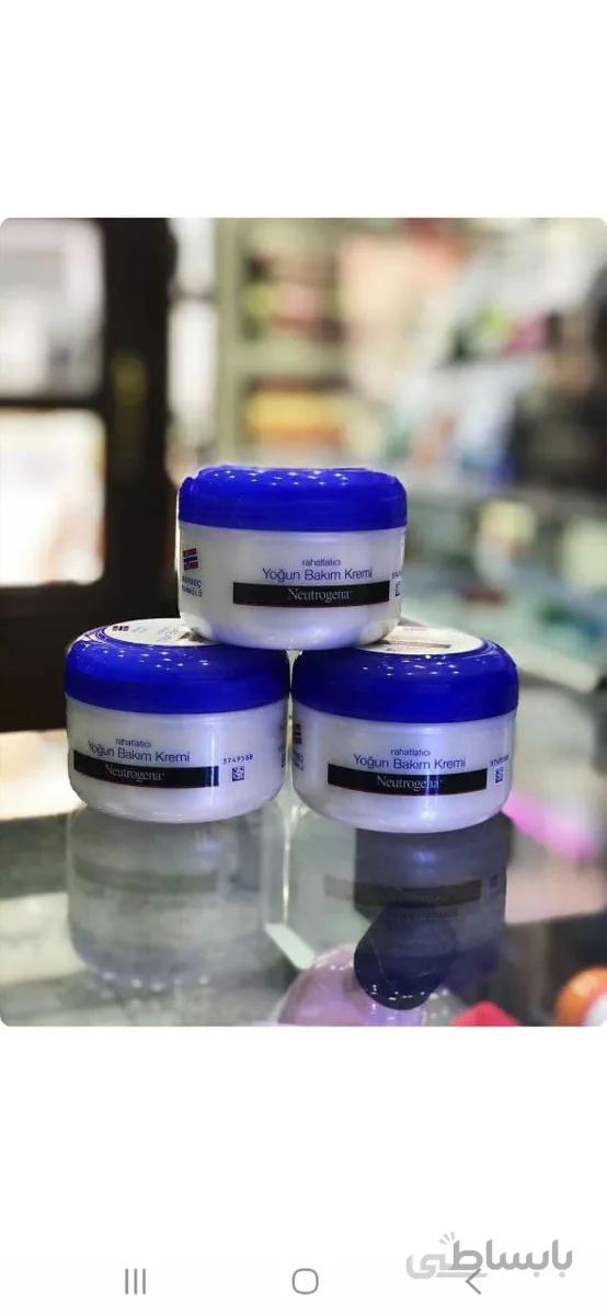 کرم مرطوب کننده نوتروژینا Neutrogena