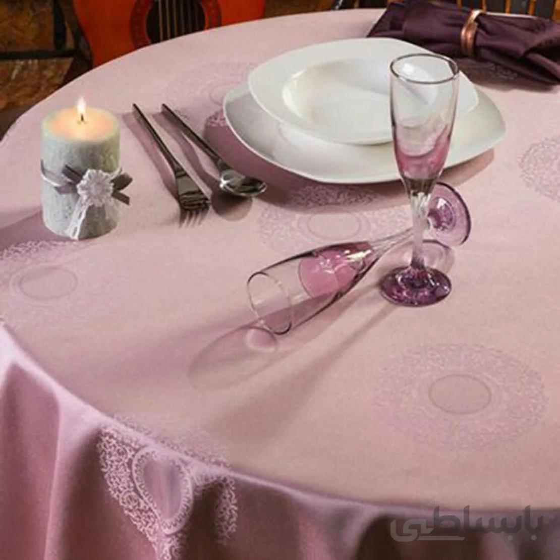رومیزی ژاگارد 12 نفره مستطیل طرح رمانس سفید
