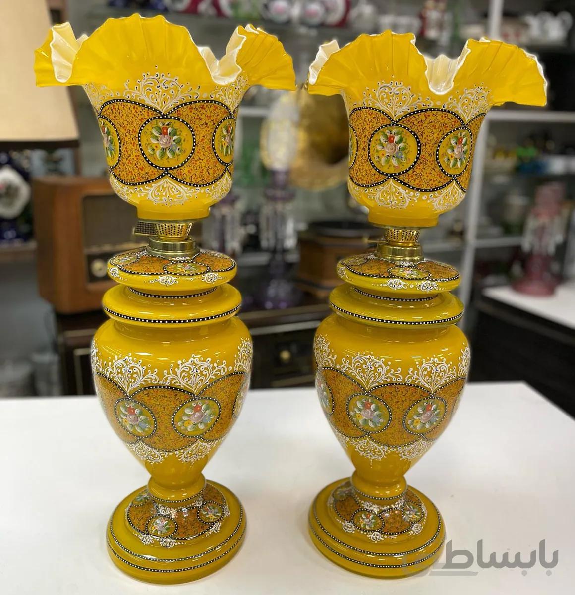 یک جفت چراغ کریمخانی شکم دار