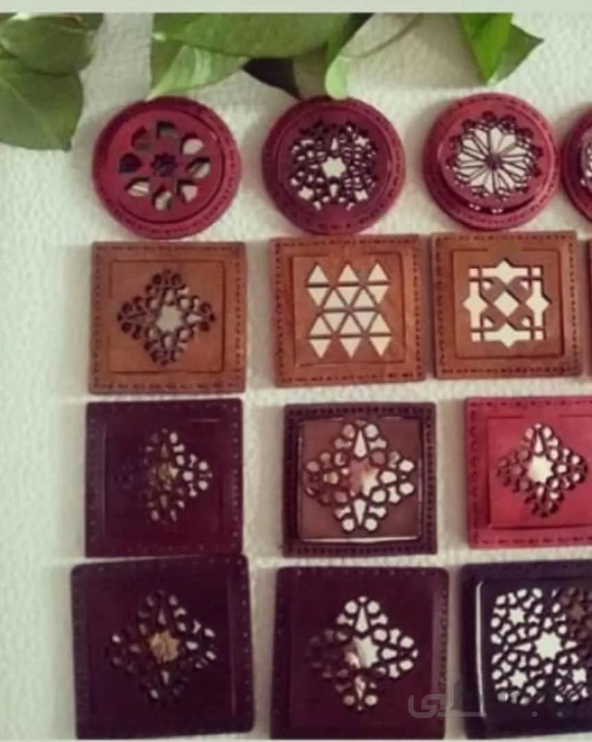 آیینه با چرم بزی کد ۱۰۳۰۹