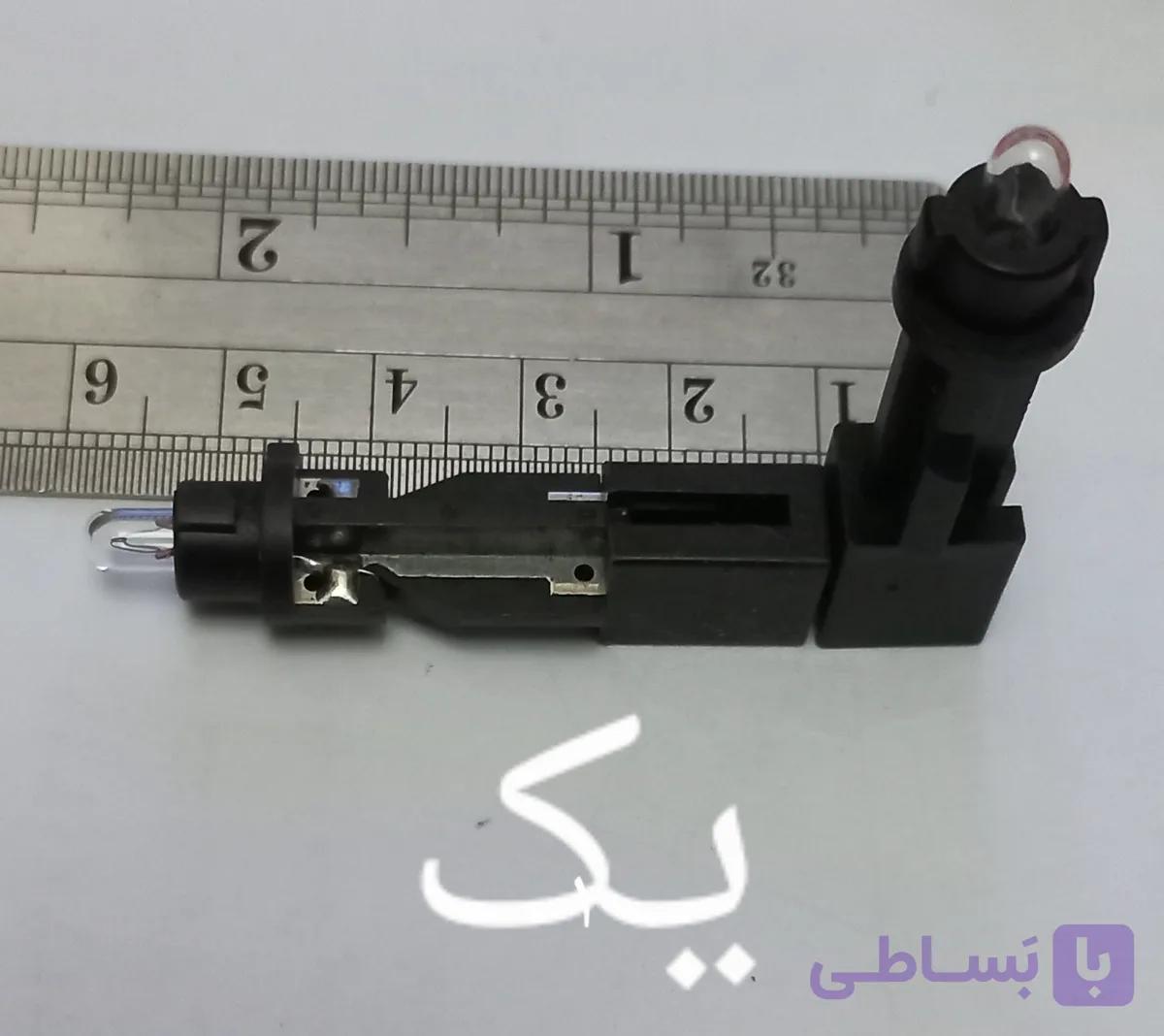 لامپ پشت آمپر خودرو سوکت خور
