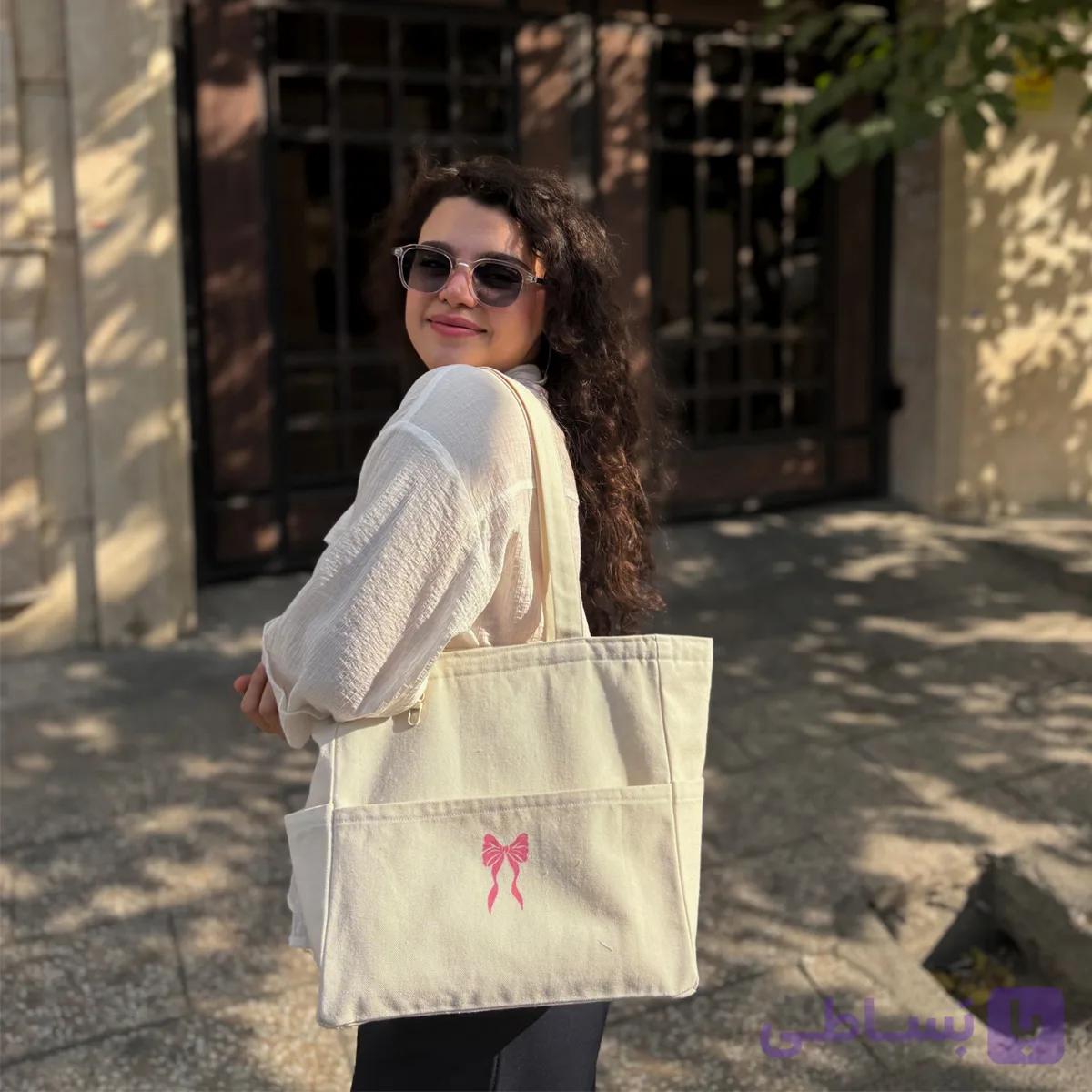 کیف سپید ستی مدل پاپیون